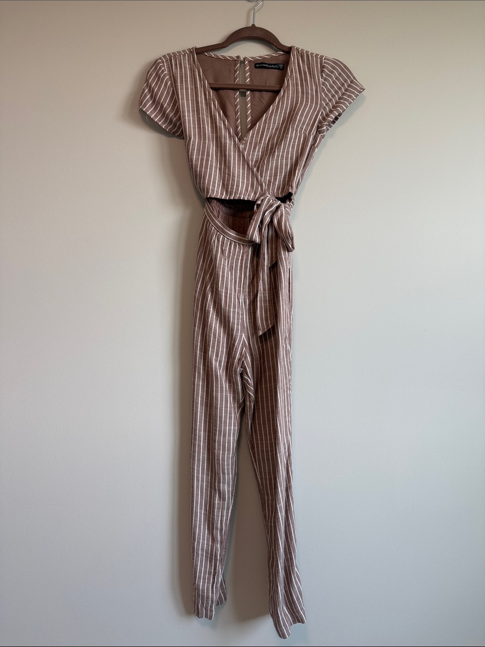 Abercrombie Striped Brown Wrap Jumpsuit with Tie Belt, XXSP